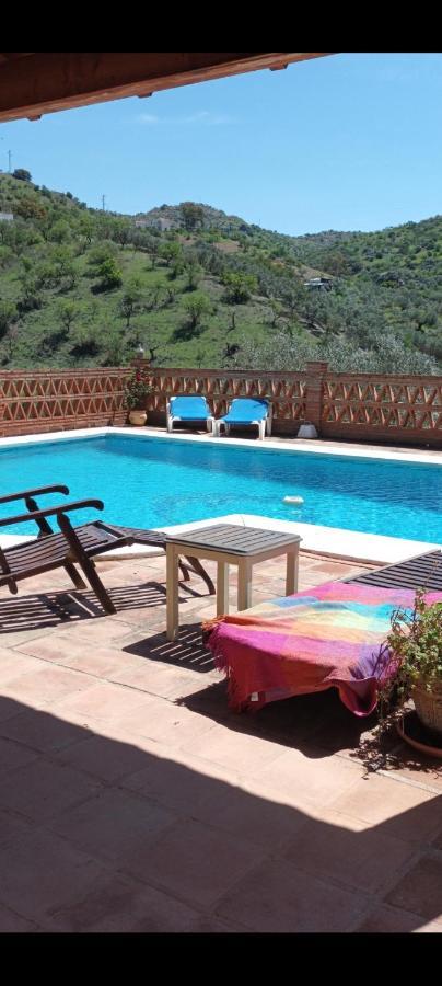 Montana Retreat Bed & Breakfast Alora Luaran gambar